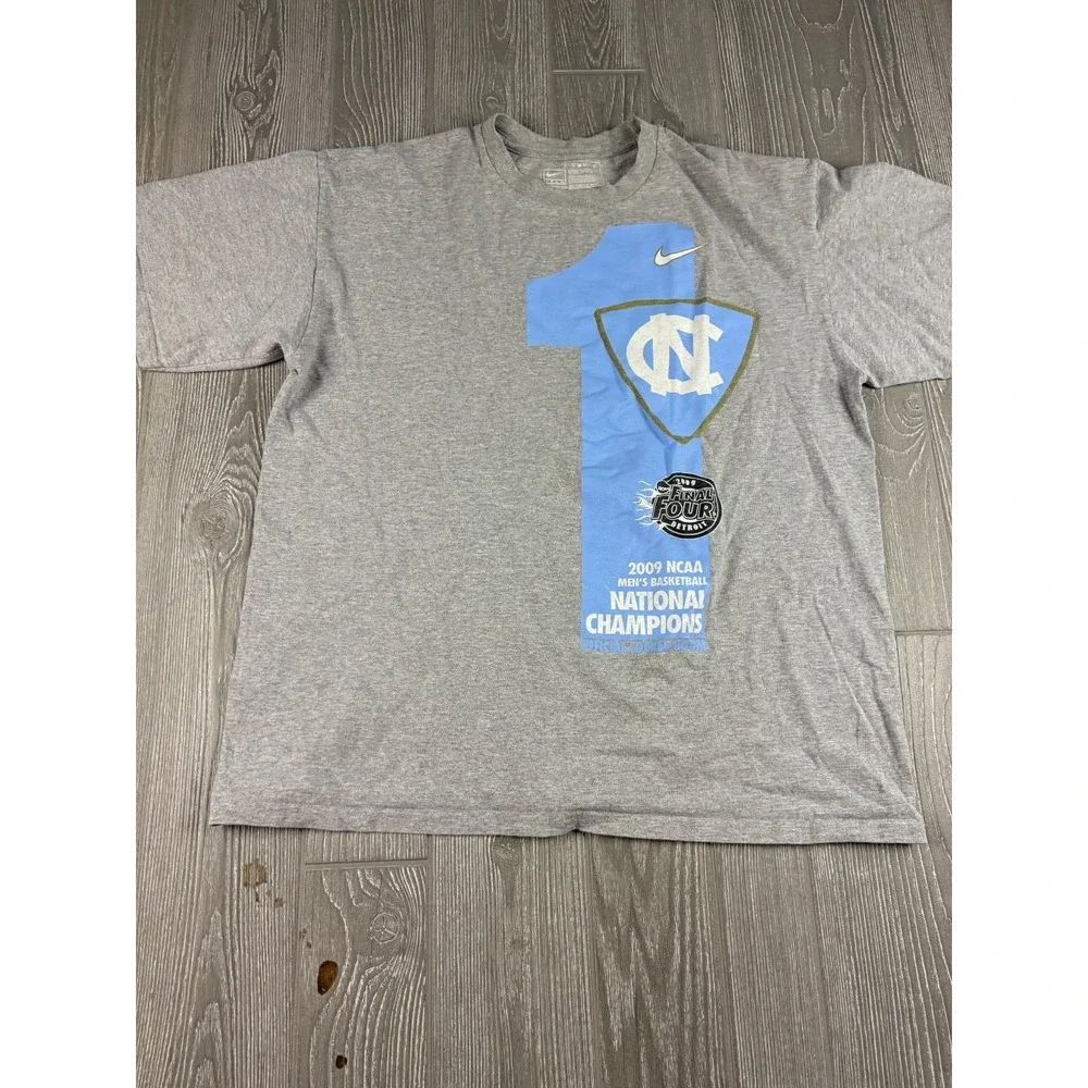 Vintage Nike NCAA 2009 Final Four Unisex Large TShirt